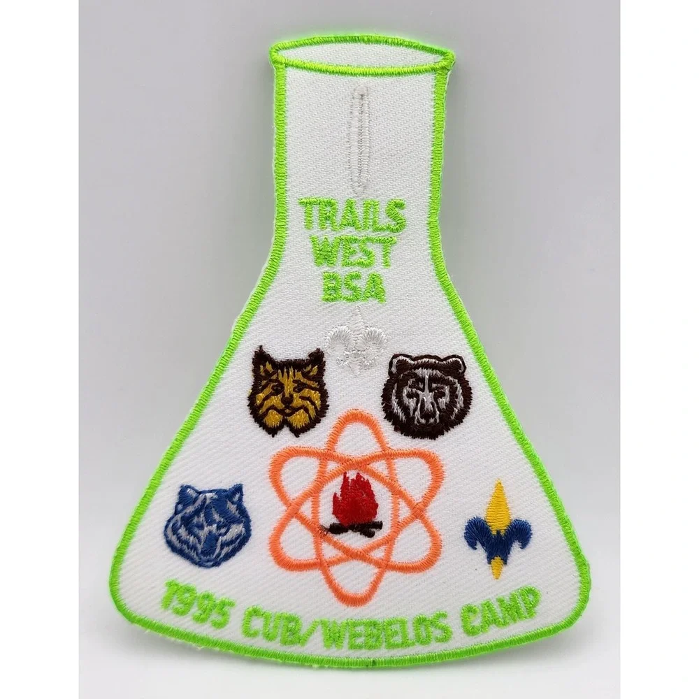 Vintage 1995 BSA Cubs Webelos Trails West Scout Camp Science‎ Beaker Cloth Patch